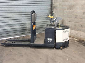 Crown 4500 Series Pallet Jack Jack/Lifting - picture0' - Click to enlarge