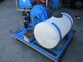 Quikcorp Spray Unit - picture0' - Click to enlarge