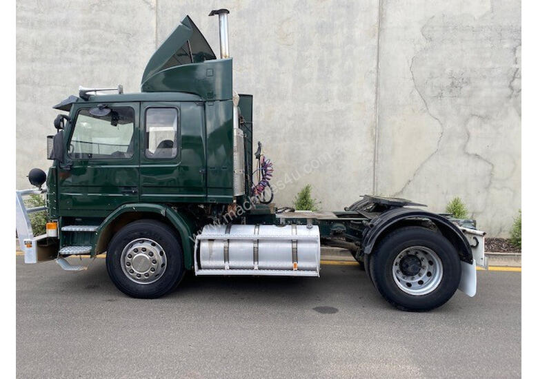 caption Scania P113H/M Primemover Truck