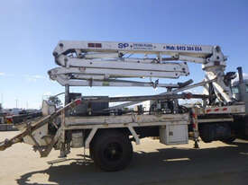 International Acco 2350G Concrete pump/boom Truck - picture2' - Click to enlarge