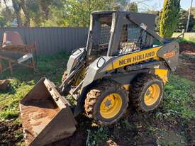 New Holland L150 Skid steer loader for sale - picture0' - Click to enlarge