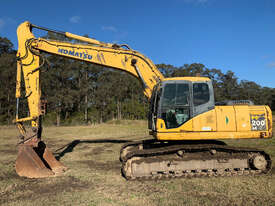 Komatsu PC200LC-7 Tracked-Excav Excavator - picture1' - Click to enlarge