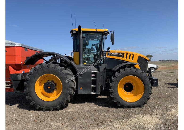 caption JCB FASTRAC 8330 FWA/4WD Tractor