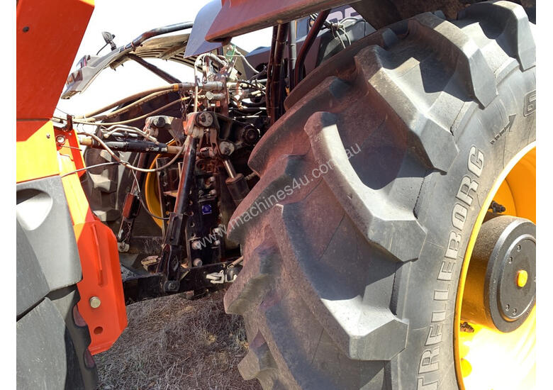 caption JCB FASTRAC 8330 FWA/4WD Tractor