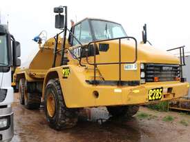 Caterpillar 735 Water Truck - picture1' - Click to enlarge