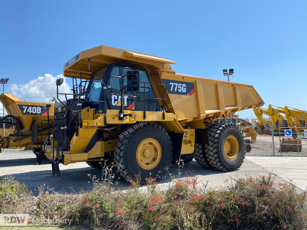 Used 2018 Caterpillar Caterpillar 775G Dump Truck Haul Truck in , - Listed  on Machines4u