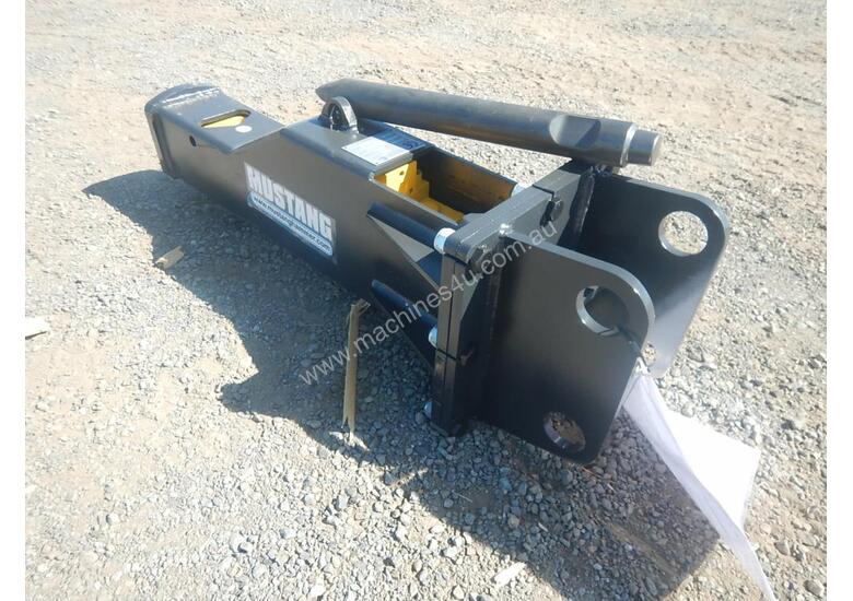 caption Unused 2020 Mustang HM100