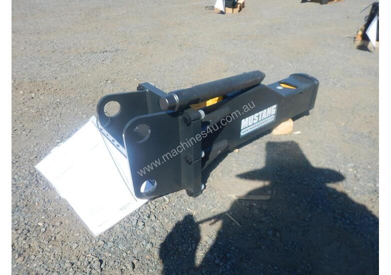 caption Unused 2020 Mustang HM100