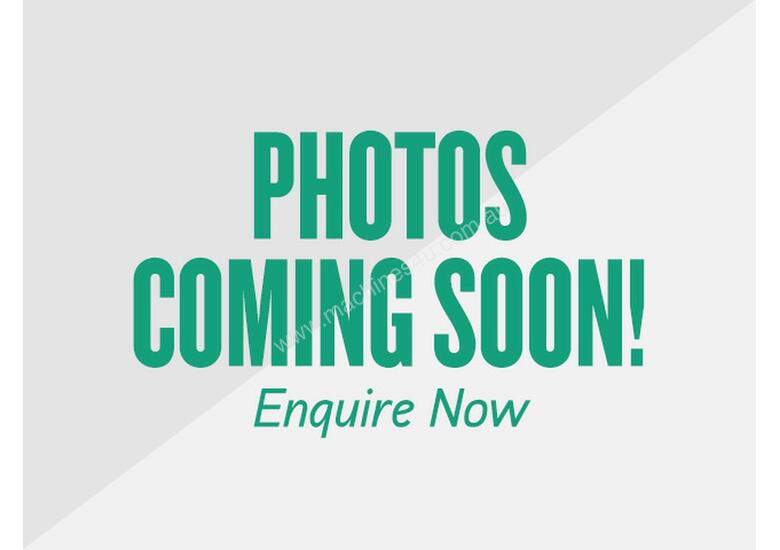 caption 2010 MITSUBISHI FUSO CANTER Service Body - Crane