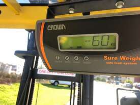 Forklift Hyster 2.5 Tonne Scales Auto Gas - picture2' - Click to enlarge