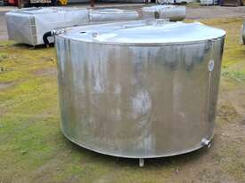2,280lt STAINLESS STEEL TANK, MILK VAT - picture2' - Click to enlarge