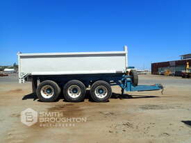 1989 HOWARD PORTER TRI AXLE TIPPING PIG TRAILER - picture0' - Click to enlarge