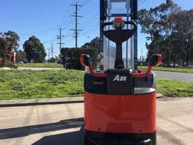 Brand New Hangcha 2.00 Ton Electric Side Shift Stacker - picture0' - Click to enlarge