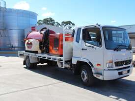 2019 MITSUBISHI FUSO FIGHTER DITCH WITCH HX30 3000L VAC TRUCK - picture0' - Click to enlarge