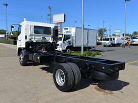 2013 HINO FE 1426 - Cab Chassis Trucks - 500 - picture1' - Click to enlarge