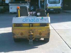 TOYOTA 02-2TD25 - TOW TUG - picture1' - Click to enlarge