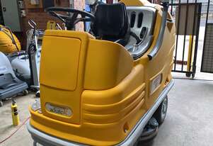 Adiatek diamond 100s Ride on Scrubber