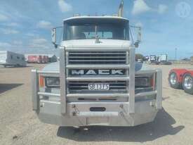 Mack 6X4 - picture0' - Click to enlarge