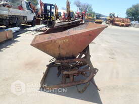 3 POINT LINKAGE SPREADER - picture0' - Click to enlarge