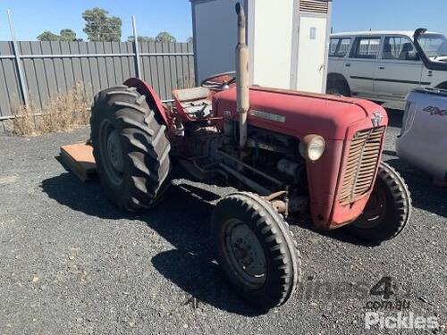 Massey Ferguson FE 35