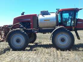 Case IH SPX4420 Patriot Self Propelled Sprayer - picture0' - Click to enlarge