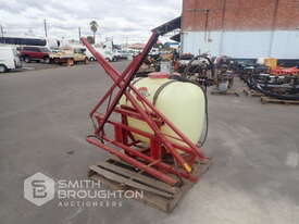 HARDI 3 POINT LINKAGE PTO 400 LITRE BOOM SPRAYER - picture0' - Click to enlarge