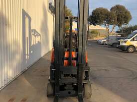 2.0T LPG Narrow Aisle Forklift - picture1' - Click to enlarge