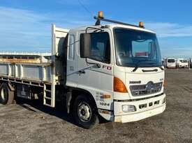 Hino 500 - picture0' - Click to enlarge