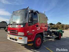 2001 Isuzu FTR800 - picture0' - Click to enlarge