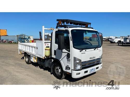 Isuzu NPR 400