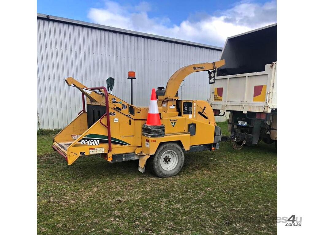 Used 2017 vermeer BC1500 Wood Chippers Shredders in , Listed on