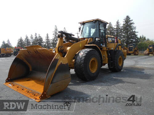 Caterpillar 972M Loader 