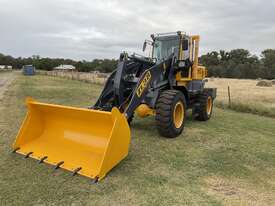 Mountain Raise Machinery ZL38  Wheel Loader - picture1' - Click to enlarge