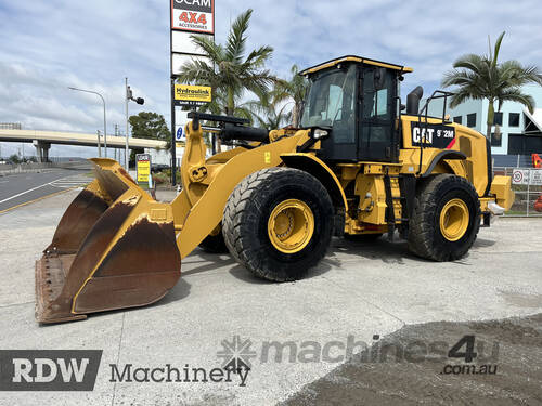 Caterpillar 972M Loader