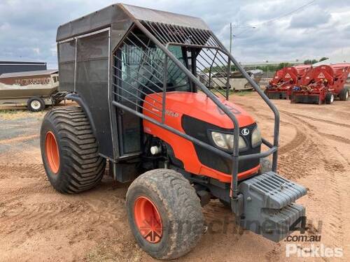 Kubota M8540 Narrow