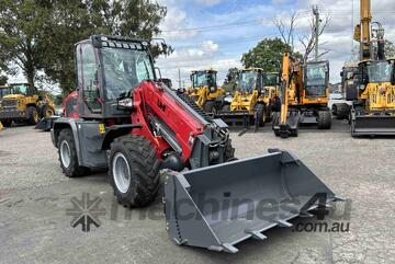 UHI M250 2.5T Telescopic Wheel Loader With Hydraulic Quick Hitch