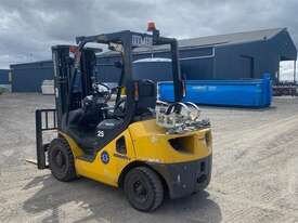 Komatsu FG25HT-16 - picture1' - Click to enlarge