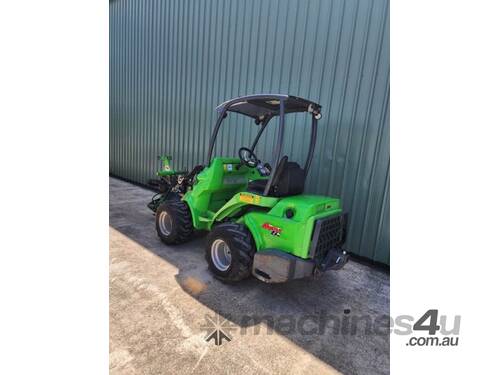 Used Avant 635 Articulated Mini Loader 