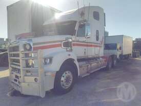 Freightliner Coronado - picture1' - Click to enlarge