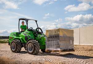 Avant 860i Powerful Articulated Loader with Pallet Forks