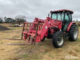 Mahindra Loader/Tractor 4WD - picture0' - Click to enlarge