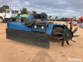 2017 Weiss McNair JD80LP Nut Sweeper - picture0' - Click to enlarge