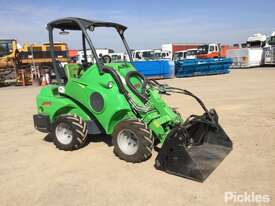 2016 Avant 520 Articulated Wheeled Loader - picture0' - Click to enlarge