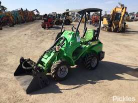 2016 Avant 520 Articulated Wheeled Loader - picture1' - Click to enlarge