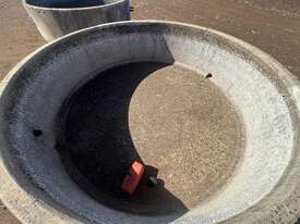 Large Round Trough - Small Crack (See Photo) - picture0' - Click to enlarge