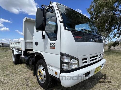 GRAND MOTOR GROUP - 2007 ISUZU NPR300 Tipper Truck