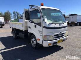 2009 Hino 300 series Tipper - picture0' - Click to enlarge