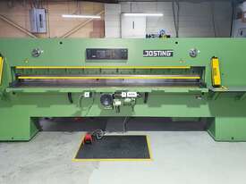 Large Format Paper Guillotine - picture0' - Click to enlarge