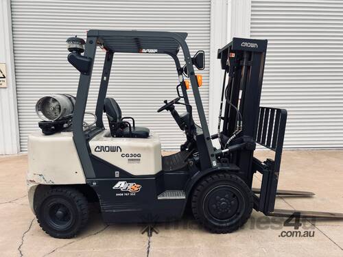 Late Model   Crown LPG Forklift