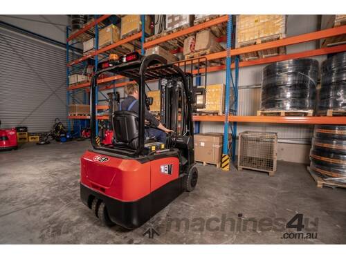 CPD18TV8 3-WHEEL ELECTRIC COUNTERBALANCE FORKLIFT
